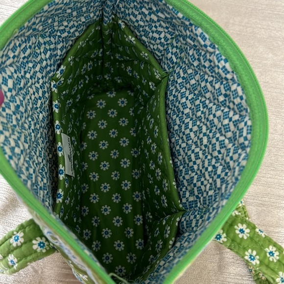Vera Bradley Apple Green print purse and cosmetic bag. - Picture 10 of 13